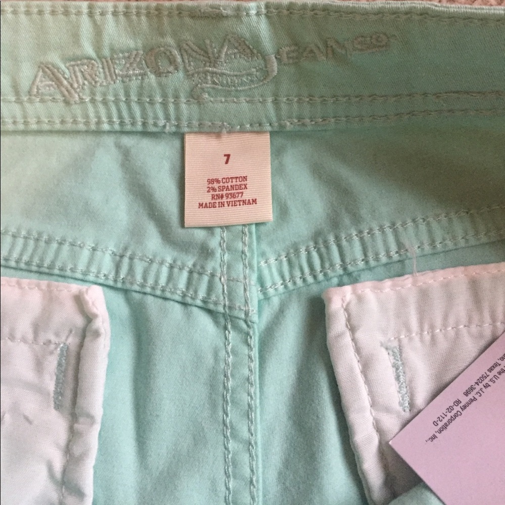 Mint shorts - Picture 3 of 3